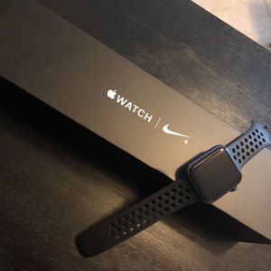 APPLE WATCH SERIES 4 44MM